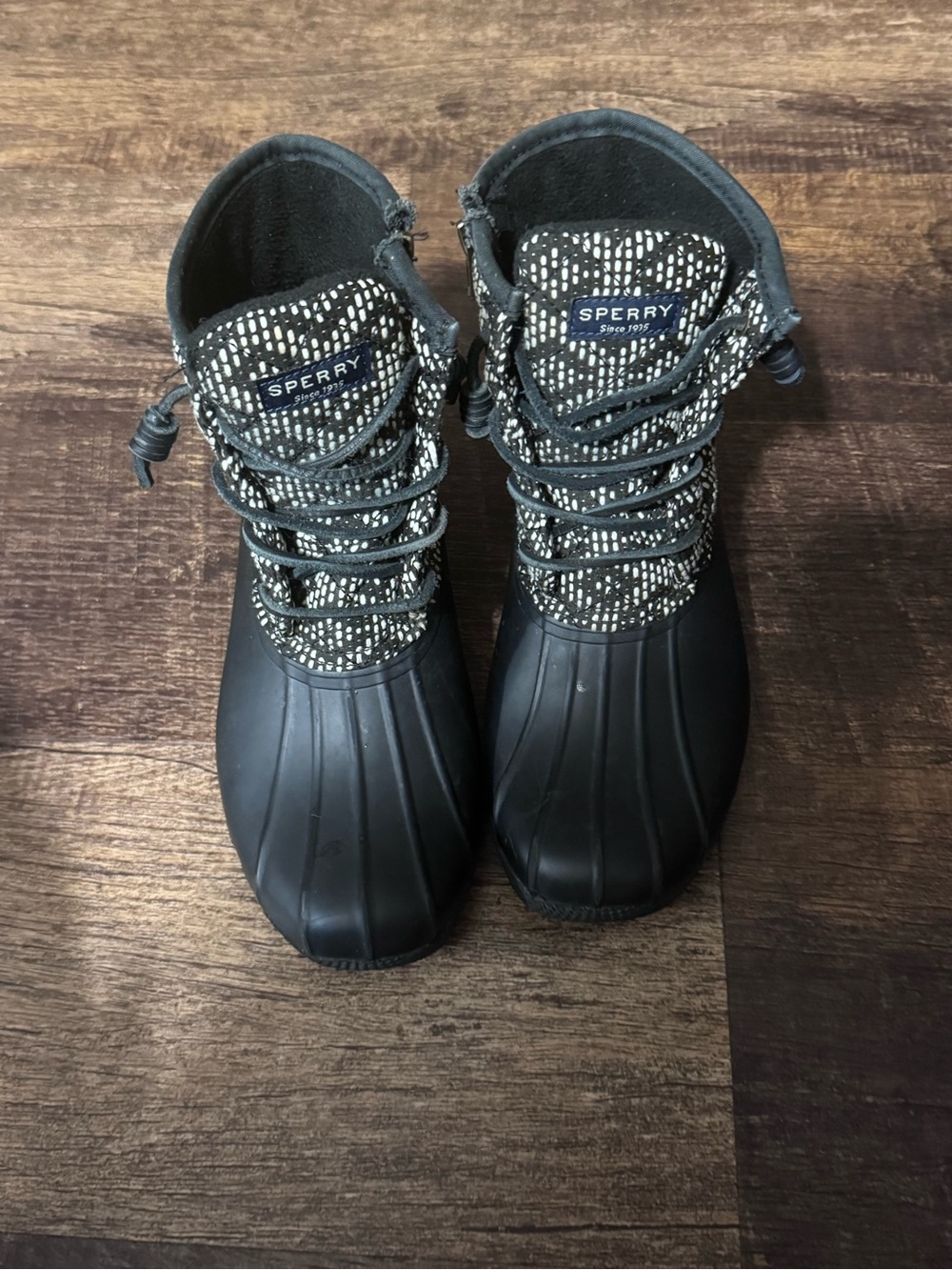 SPERRY Top-Sider Saltwater Duck Boots Tribal Black/White Women’s Size 8